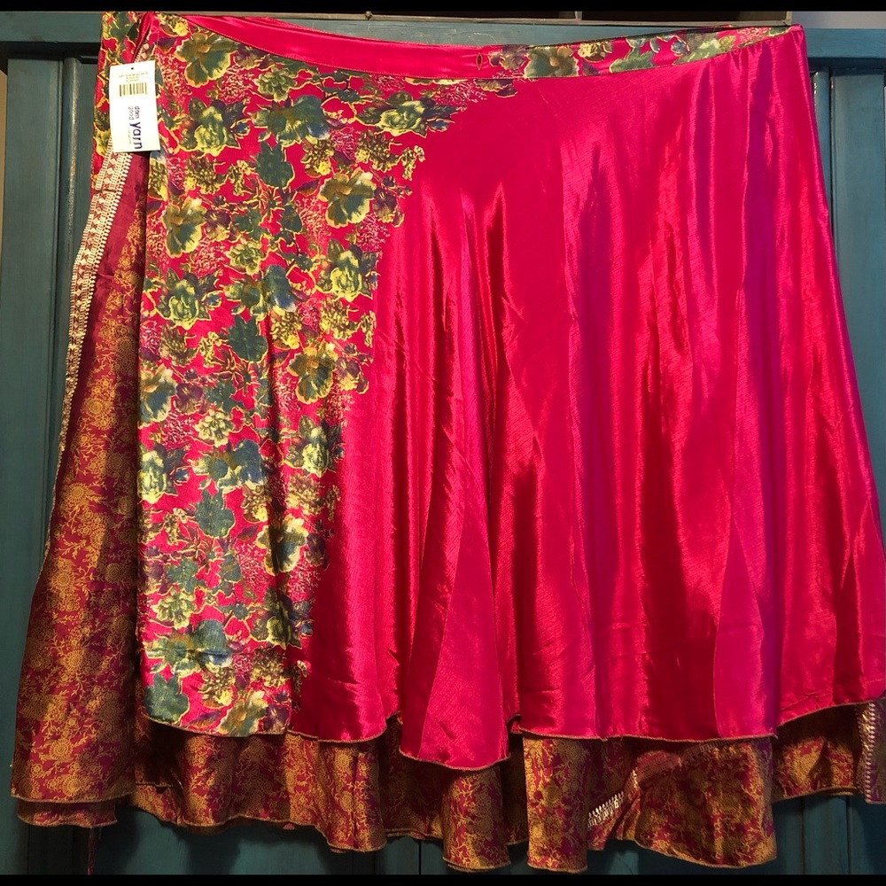 DGY XL Ankle, NWT, reversible sari skirt.